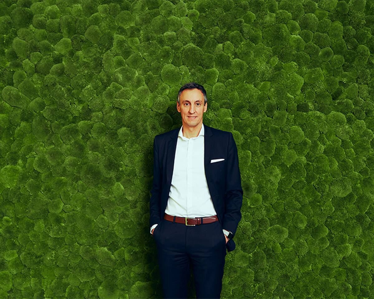 CEO Hans Jürgen Kalmbach