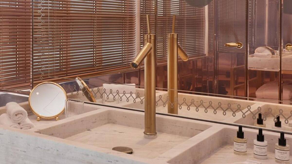 巴黎奢华酒店中雅生精品系列。