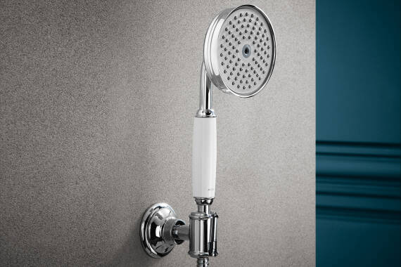 附陶瓷芯的雅生蒙特勒手持花洒。