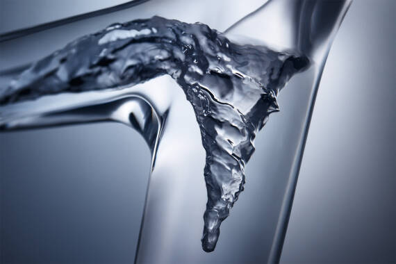 雅生斯达克 V——雕塑般水晶玻璃呈现漩涡