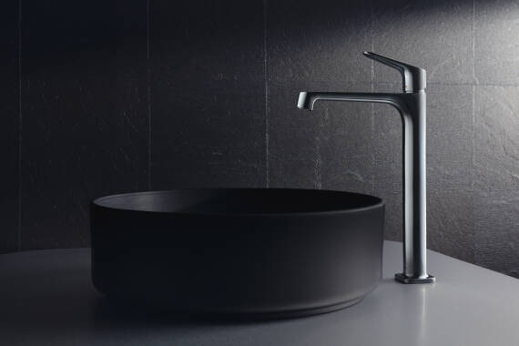 雅生奇特里奥 M ——带一字把手的单把手台盆龙头