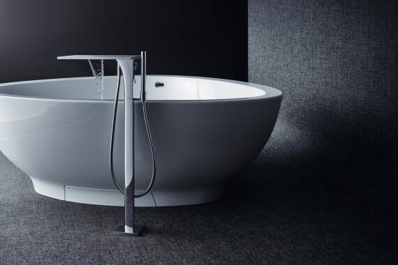 雅生玛颂落地式单把手浴缸龙头