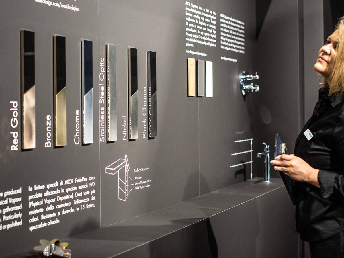 雅生参展 2018 年米兰国际家具展。