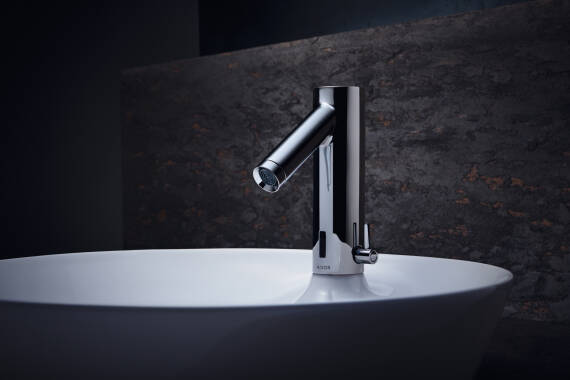 雅生斯达克电控龙头。