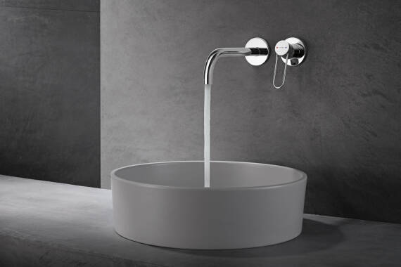 附卡环手柄的雅生欧诺墙装龙头