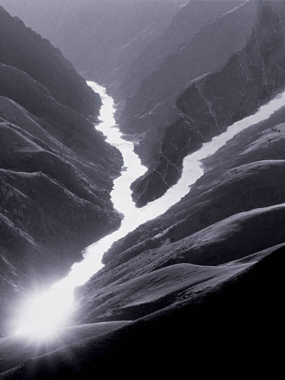 雅生斯达克系列的灵感来源。