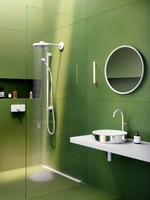 采用亚光白色雅生 One 和雅生 Universal 配件的 Barber Osgerby 的天际线 Skyline 浴室设计理念