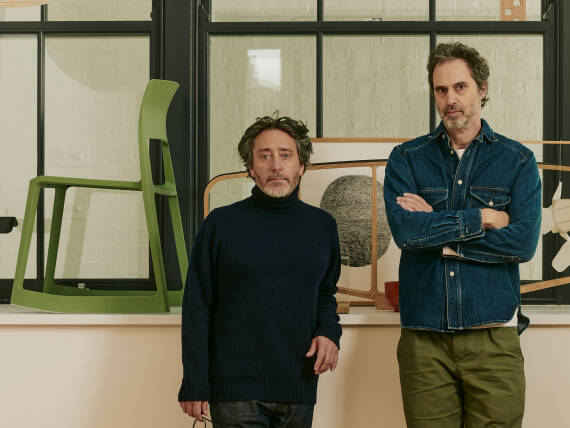 伦敦设计师二人组 Edward Barber 和 Jay Osgerby 的肖像