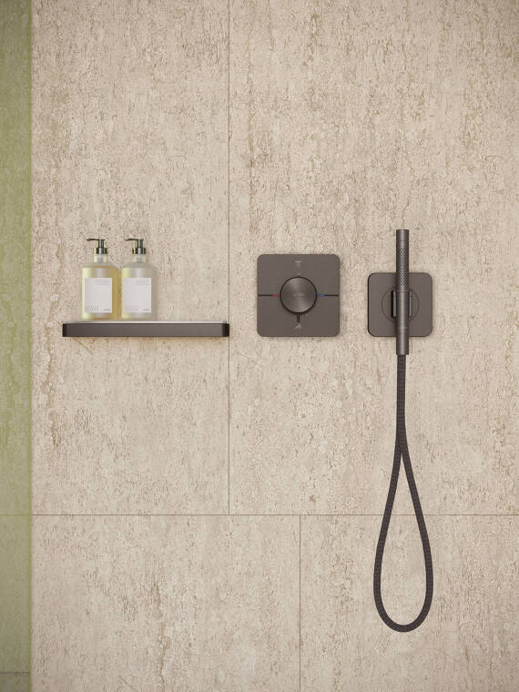 雅生 ShowerSelect ID 恒温器特写——精准操控，不失个性