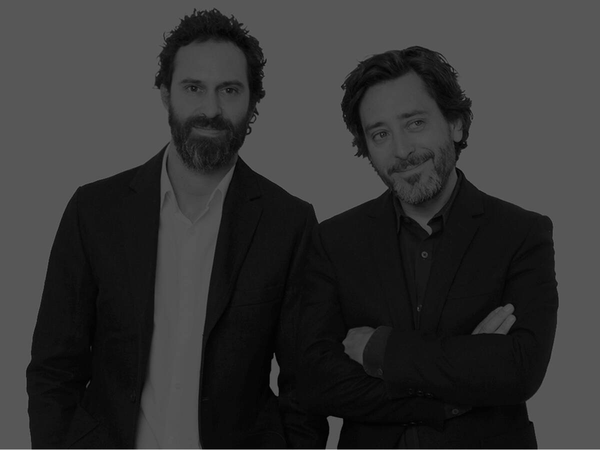 知名建筑师 Edward Barber 和 Jay Osgerby。