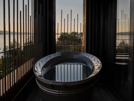 Sonne Seehotel 中的浴缸特写