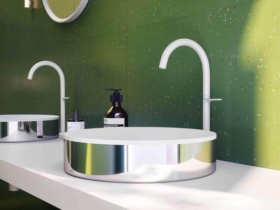 简约优雅：前卫白款雅生 One。