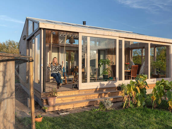 Jonker 堪称荷兰微型住宅的先行领袖与宣传大使