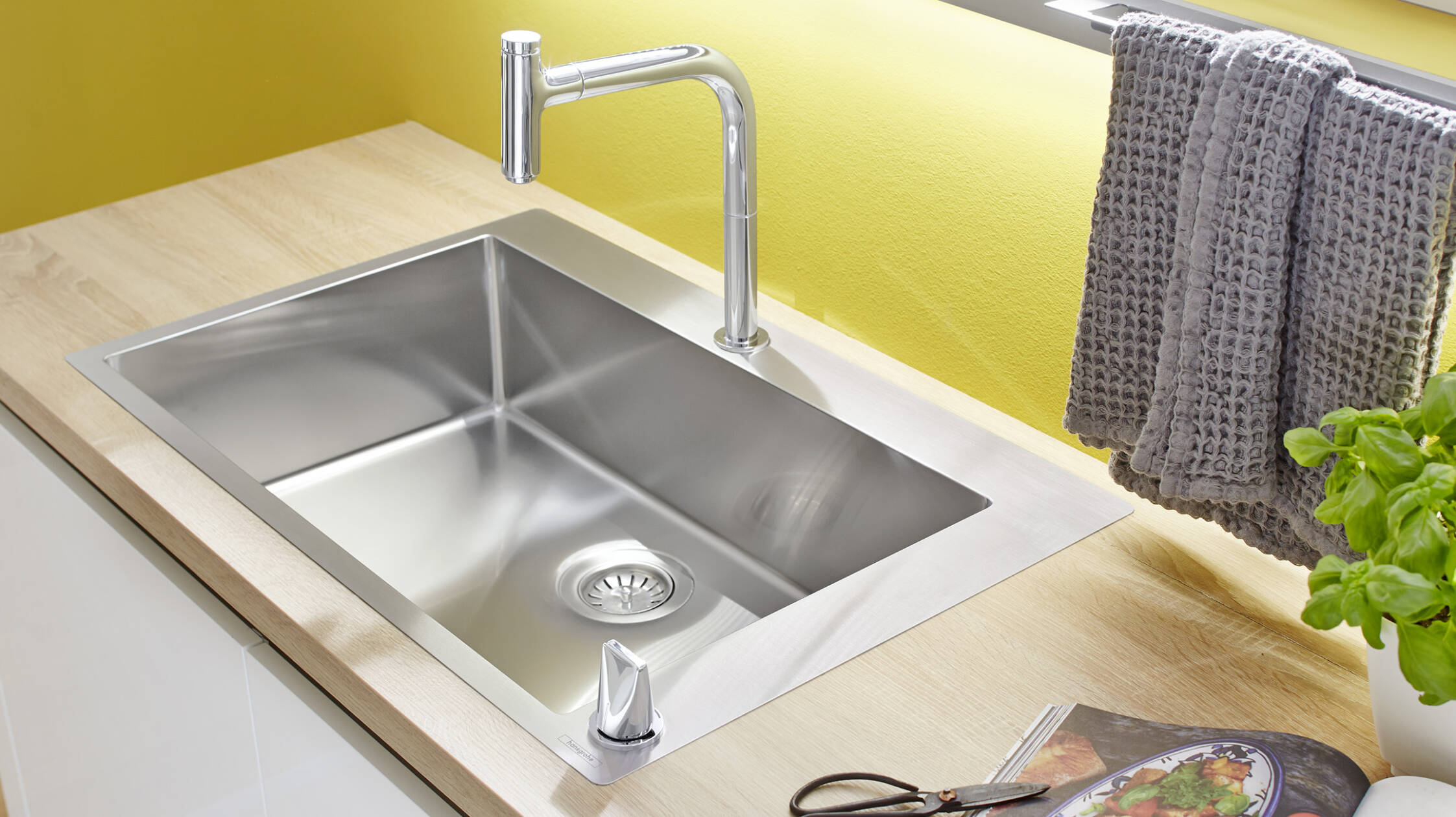 适合家庭厨房的高品质不锈钢水槽