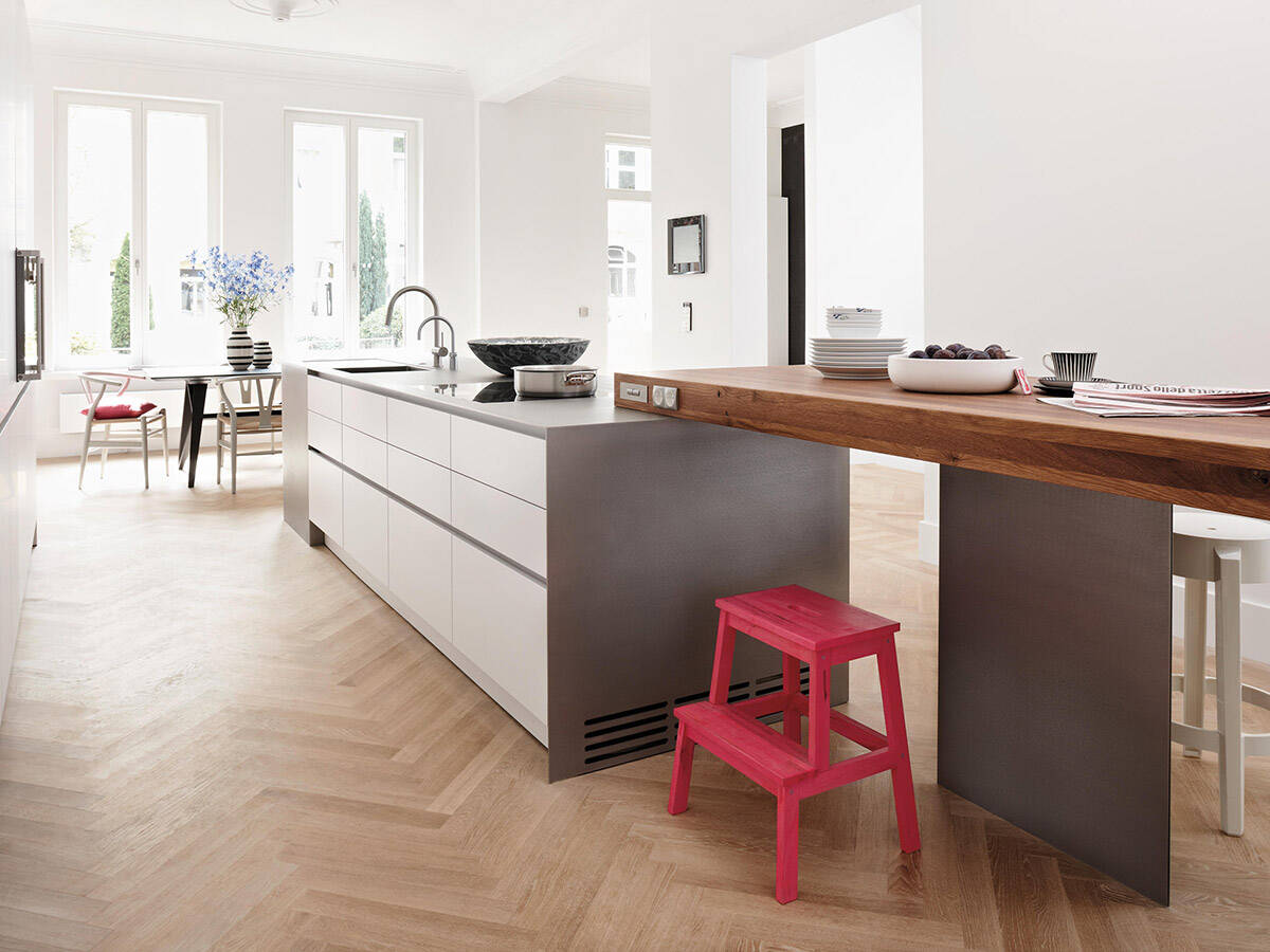 符合人体工学的家庭厨房。