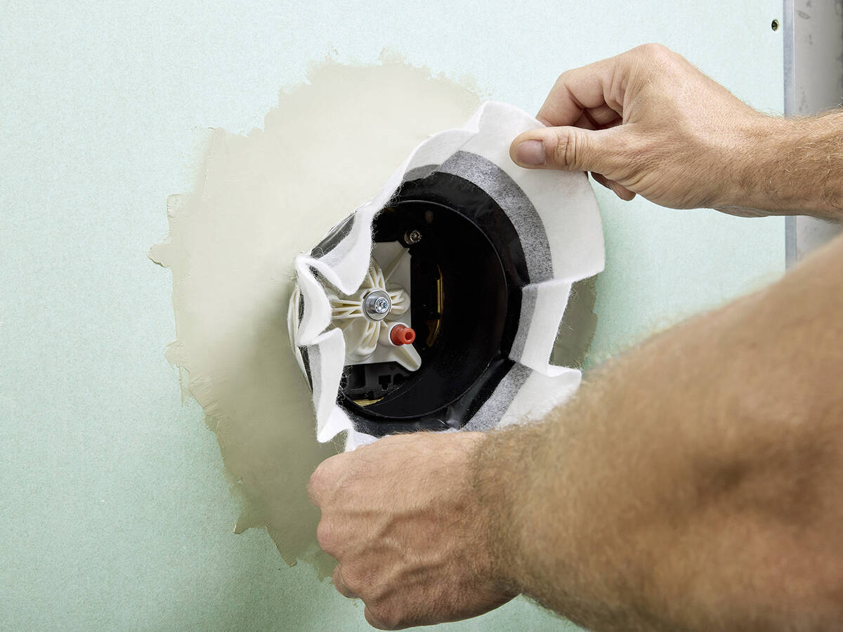 密封皮碗与滑套已连接。