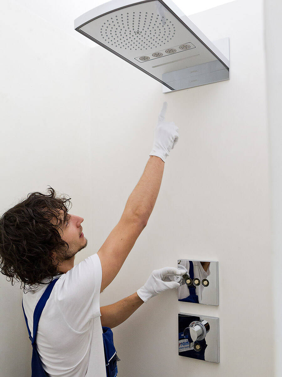 翻新使浴室增加淋浴舒适感。