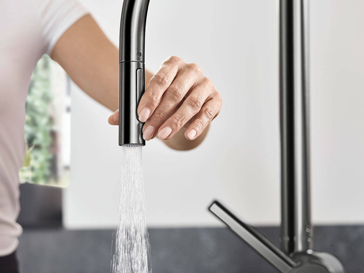 可切换喷淋的汉斯格雅Talis达丽丝 M54。