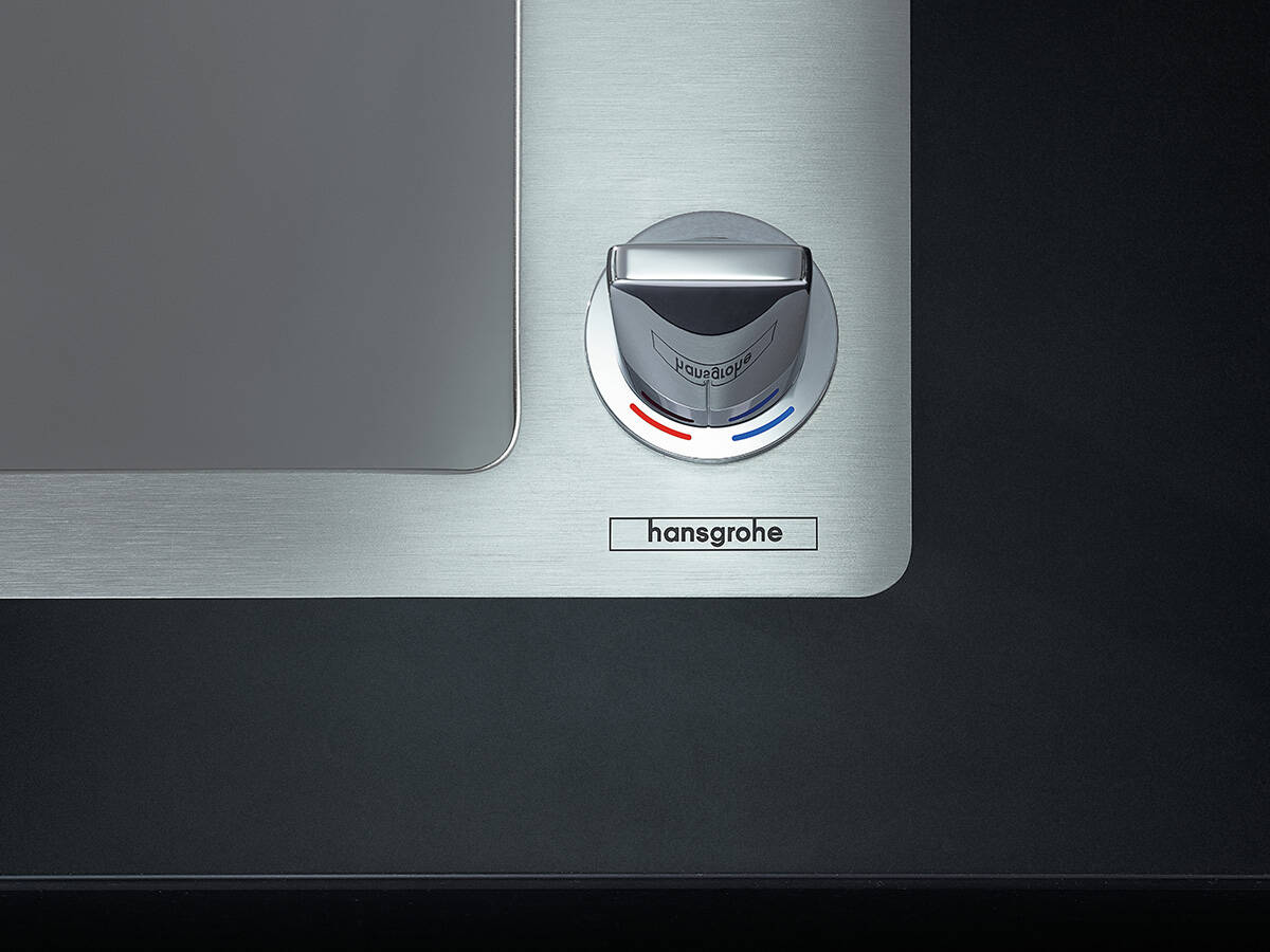 Metris梦迪诗 M71 Select 2 孔系列的水槽边缘上的抬启式手柄。