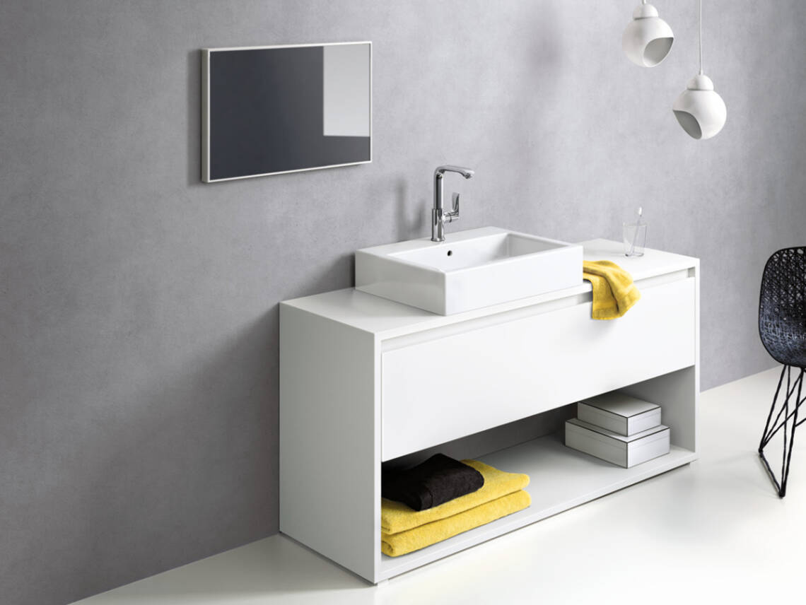 台盆上经典美观的梦迪诗龙头。