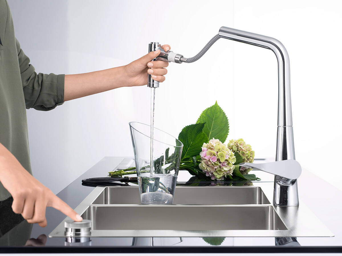 带 Select 功能的单独控水装置让厨房工作更加容易。