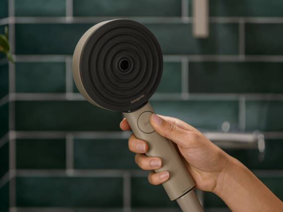 汉斯格雅Select带来按键式控水。