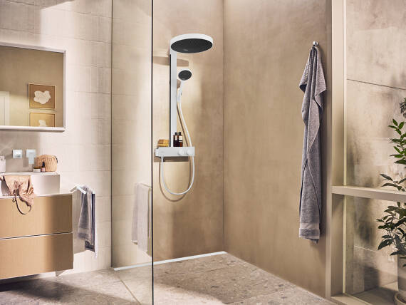 汉斯格雅前卫白色境雨淋浴管。