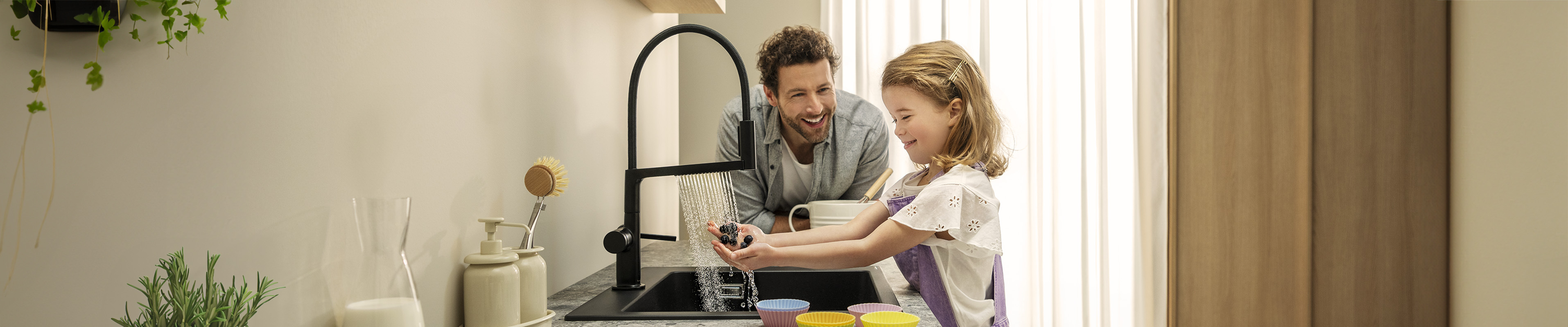 汉斯格雅设计的舒适厨房用品。