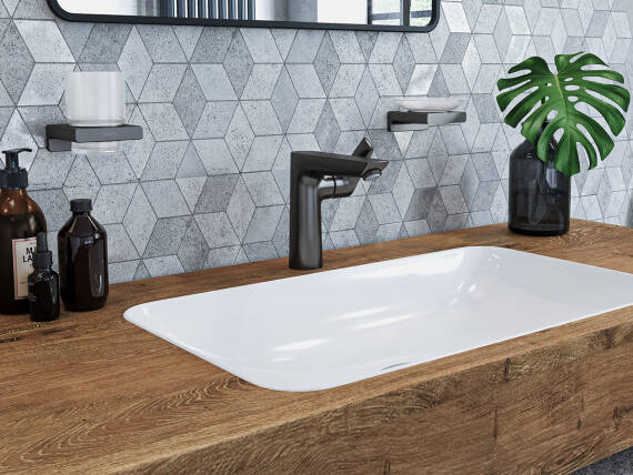 睿智黑的汉斯格雅龙头。