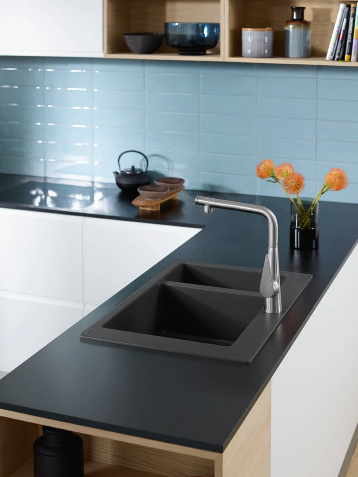 L 型达丽丝 M51 厨房龙头。