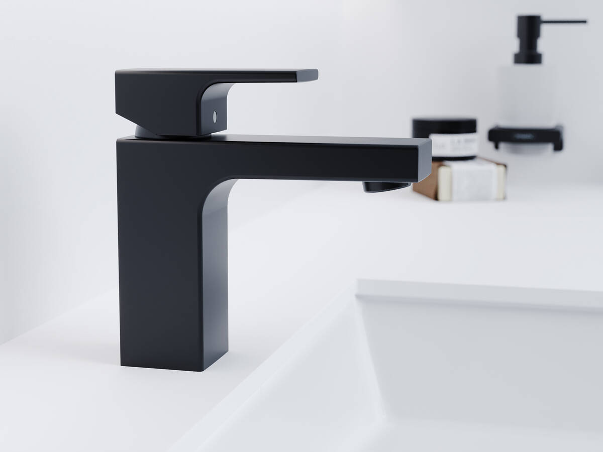 几何造型的Vernis 福涅斯Shape 面盆龙头，摩登黑。