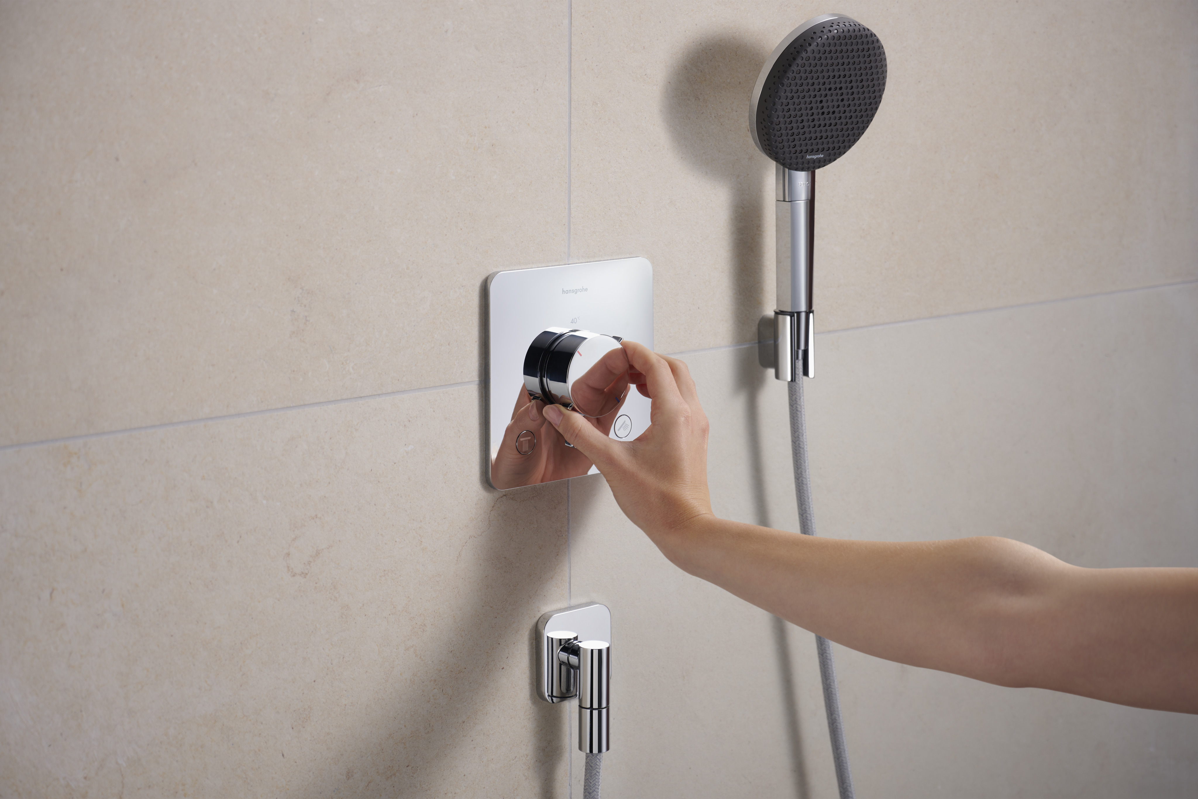 关闭：暗装双功能恒温龙头 7