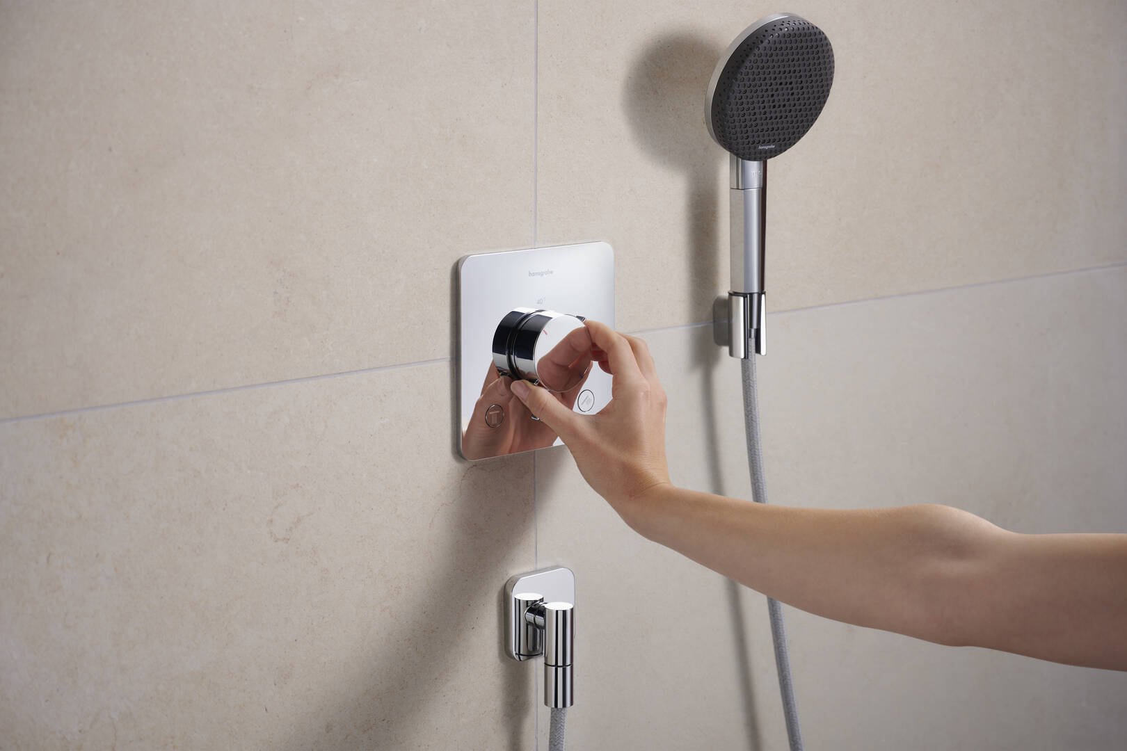 关闭：暗装双功能恒温龙头 7