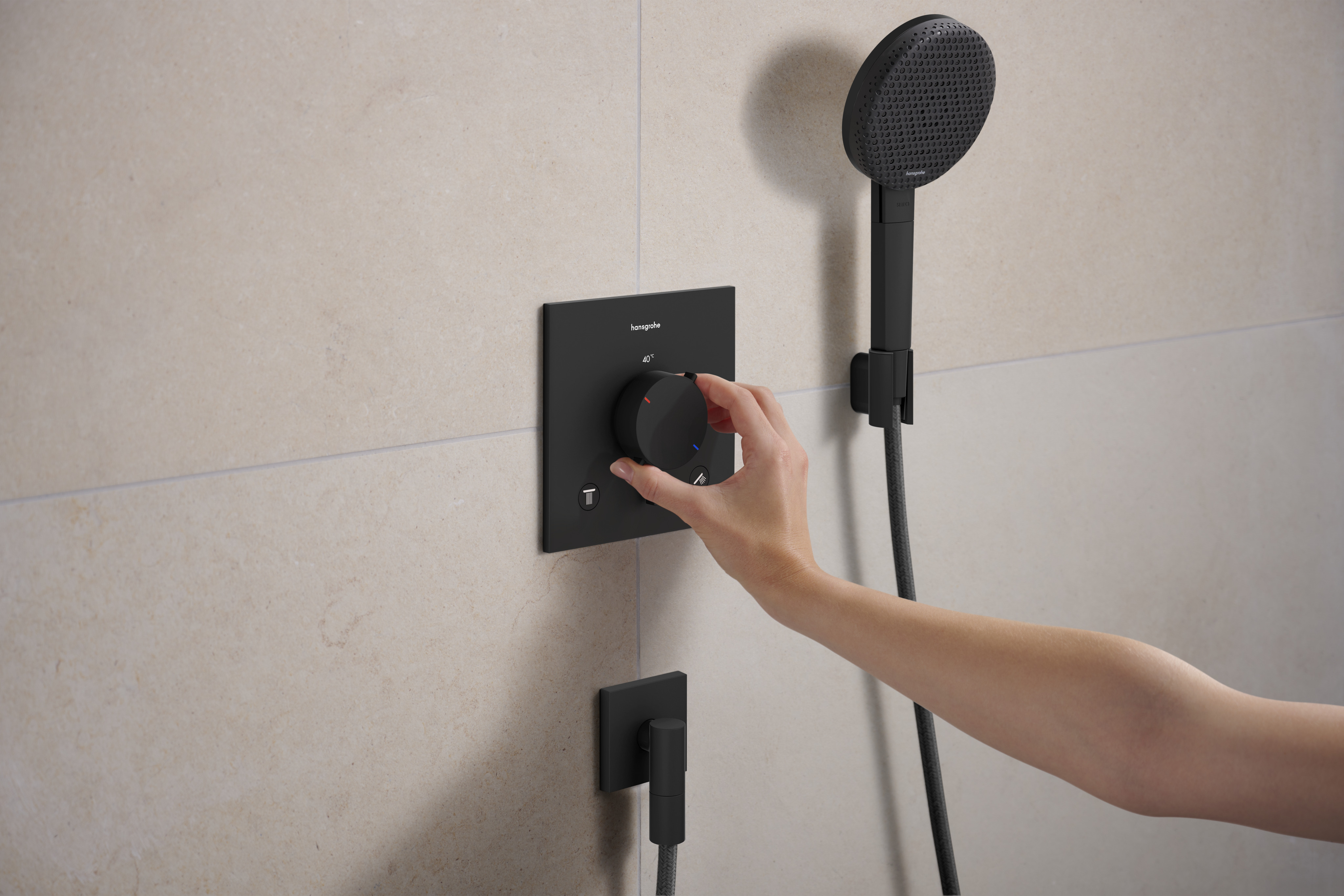 关闭：暗装双功能恒温龙头 3