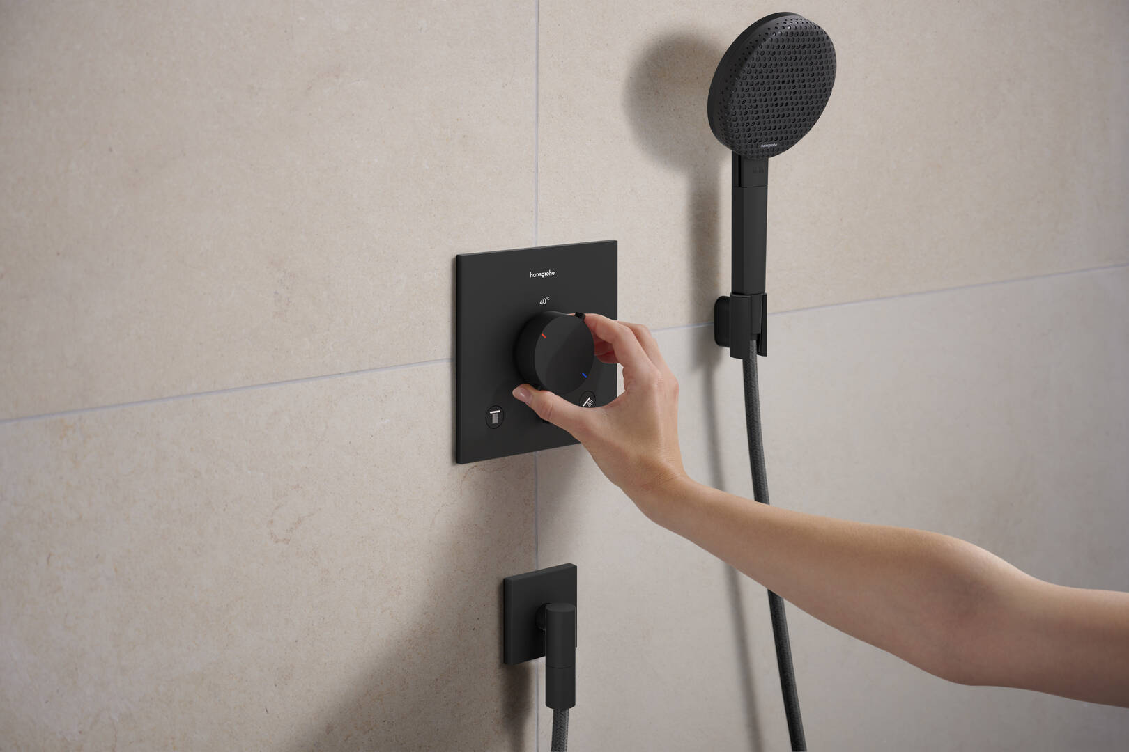 关闭：暗装双功能恒温龙头 3