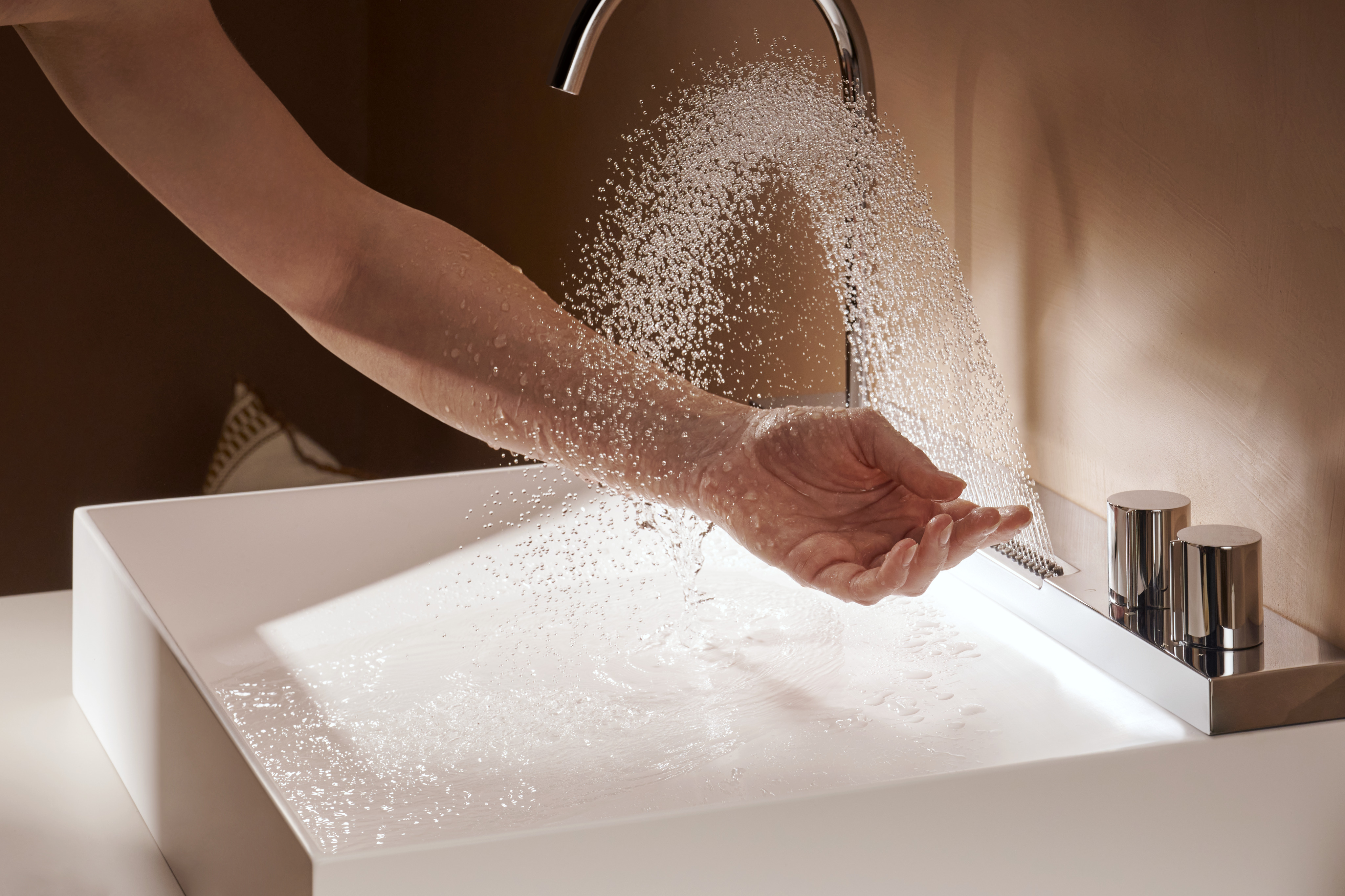 关闭：集成盥洗系统 780/475 1