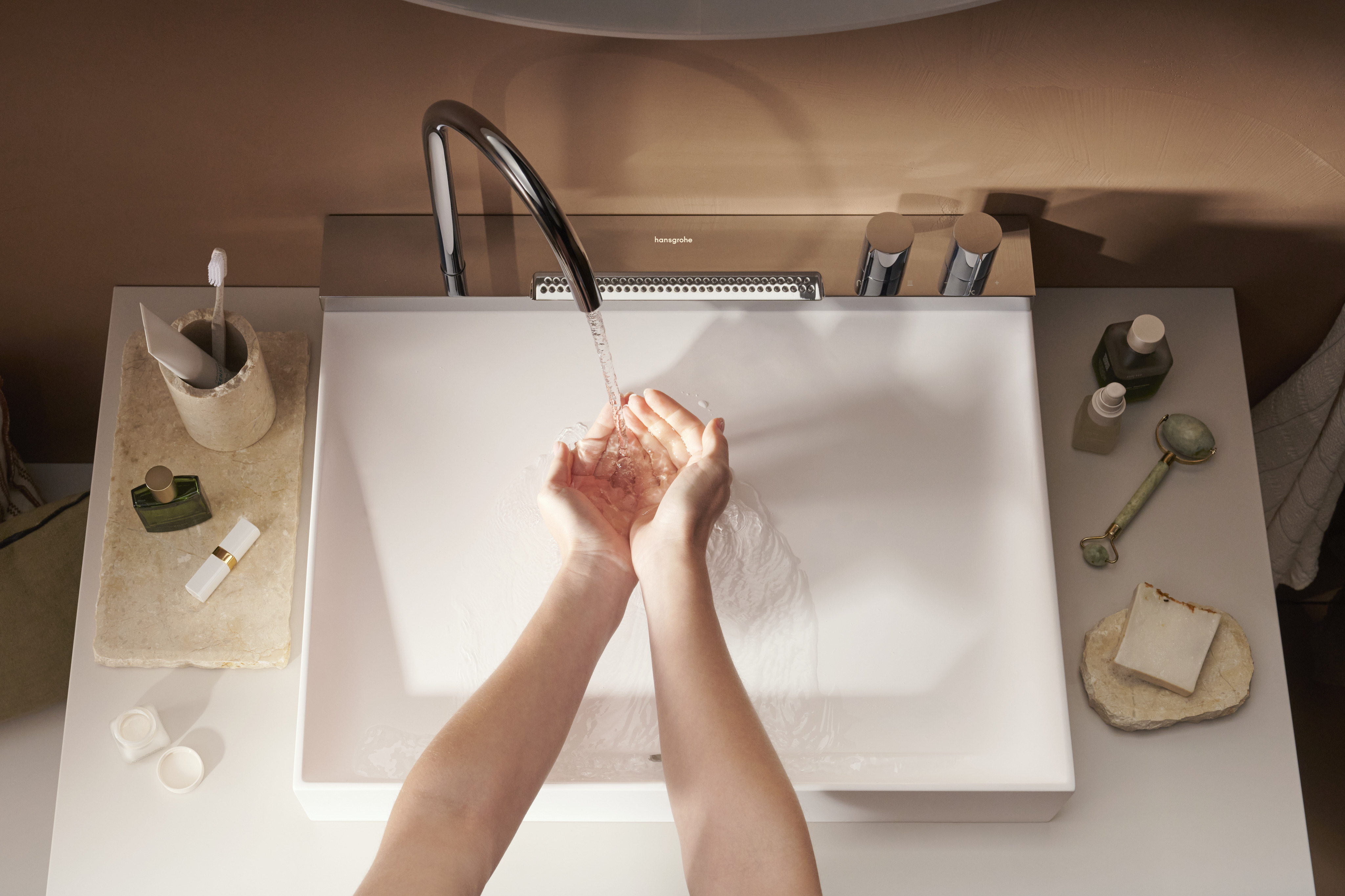 关闭：集成盥洗系统 780/475 2