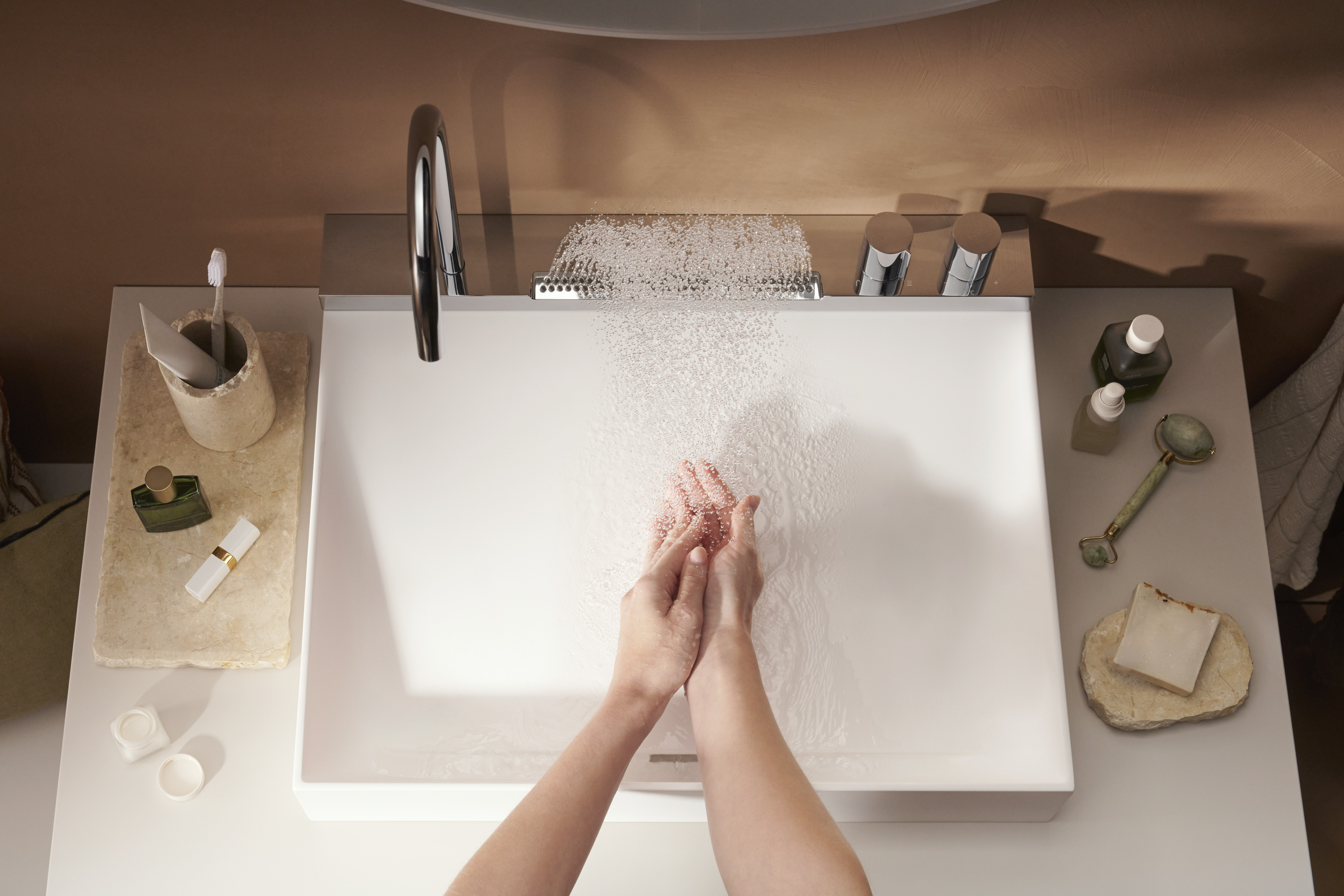 关闭：集成盥洗系统 780/475 3