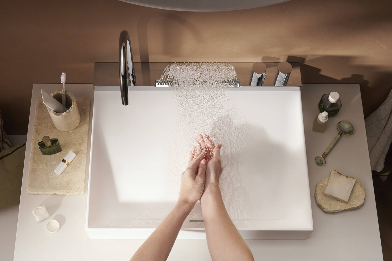 关闭：集成盥洗系统 780/475 3